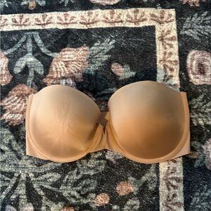 Illusions Smooth Uplift Strapless Bra 34DD